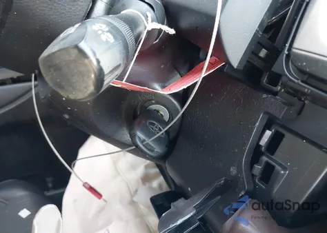 2019 Toyota Highlander Le Plus from USA, damaged, VIN 5TDBZRFH3KS933004